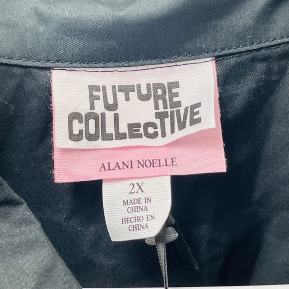 Black blouse - Picture 2 of 7